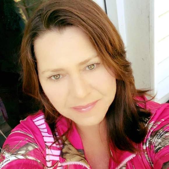 Meet your Posher, Retha - Picture 1 of 1